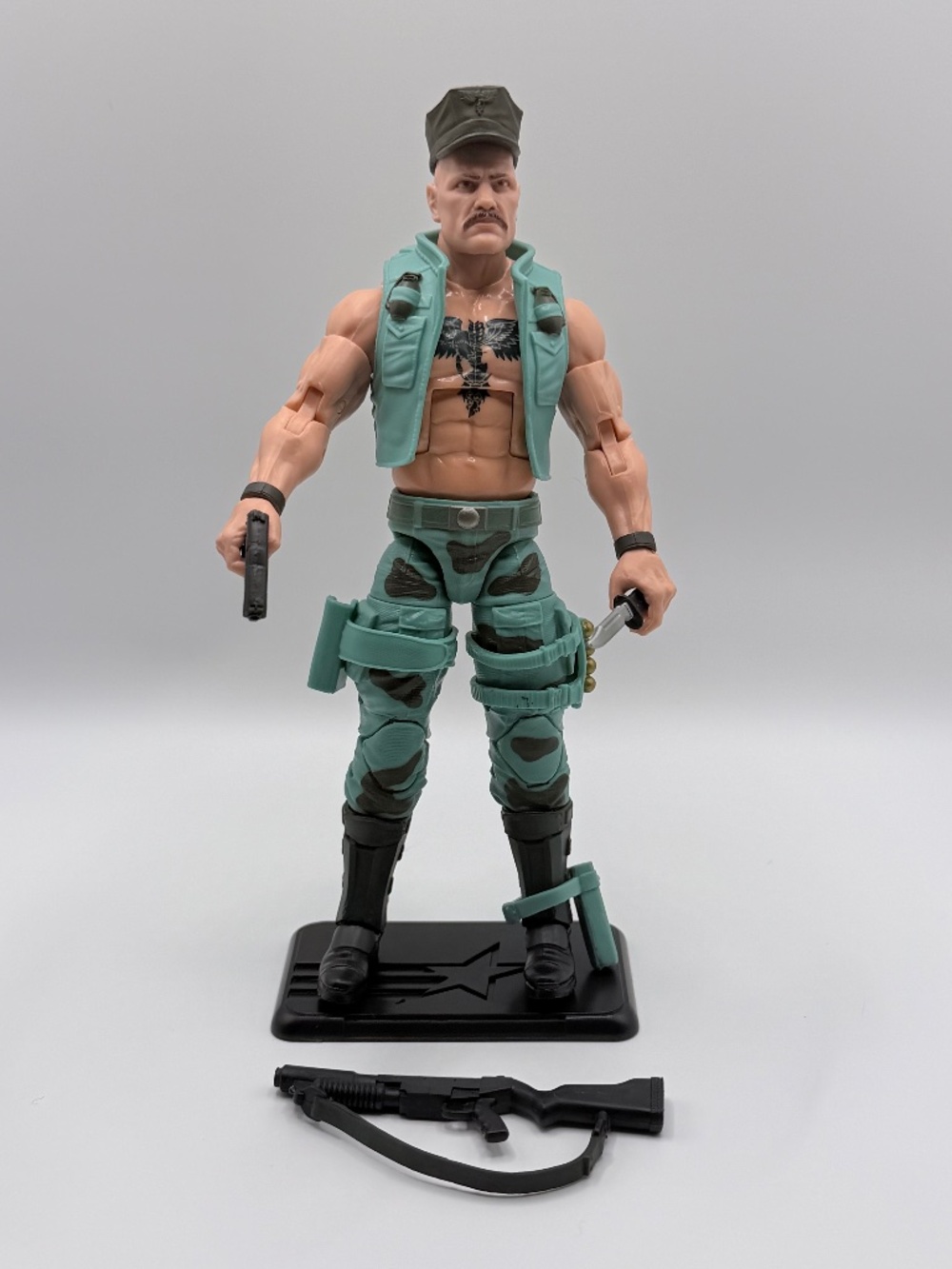Hasbro GI Joe 6" Classified Series Gung Ho Retro Action Figure With Accessories